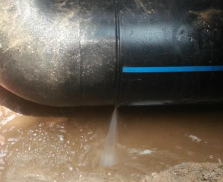 阳高楼顶渗水维修公司为大家分享下阳高卫生间漏水维修修补技术!